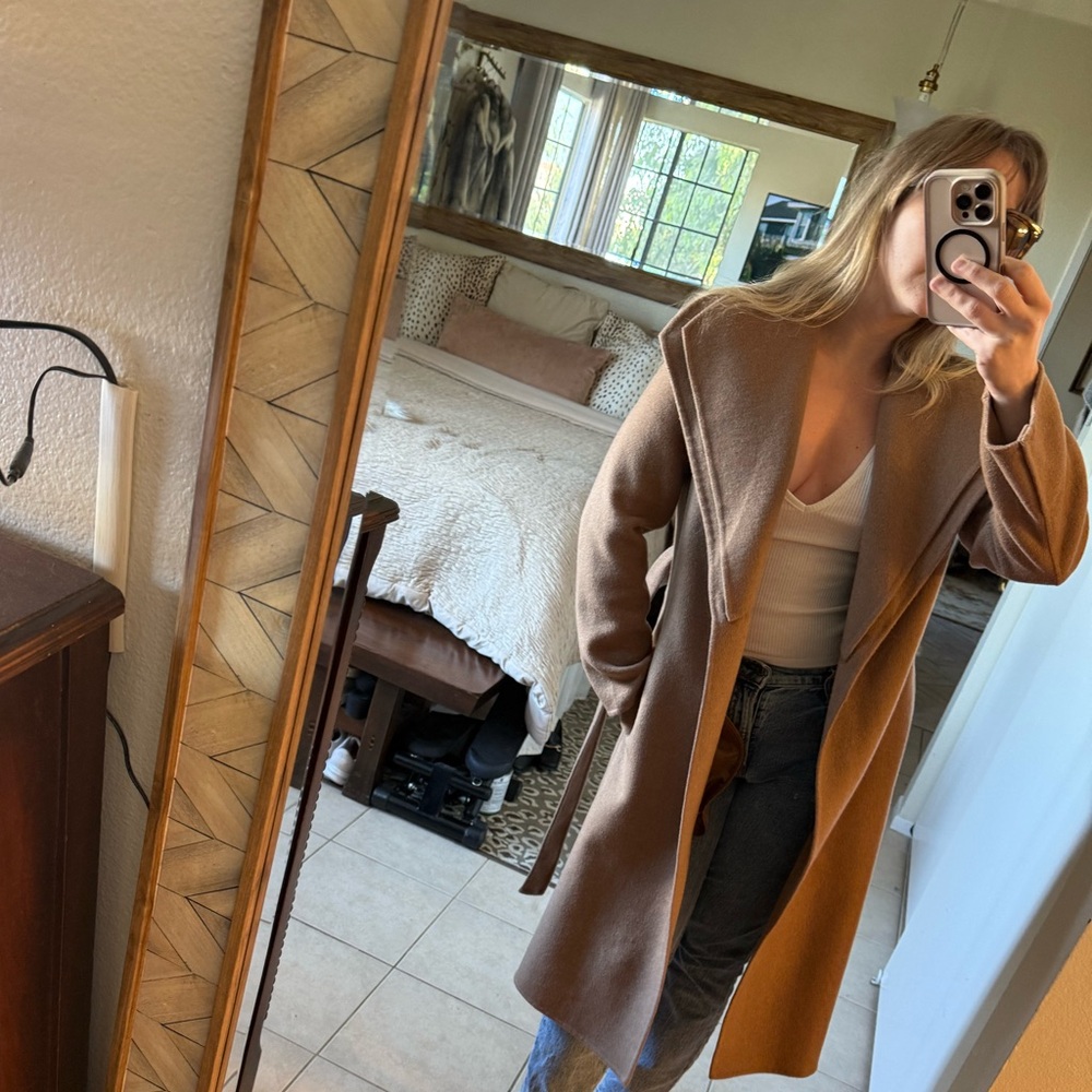 Vintage Camel Belted Trench Coat; Size: M/L - Picture 13 of 13